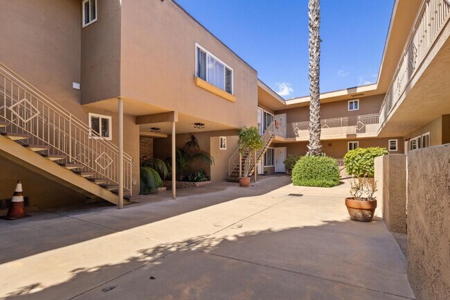 Building Photo - 5510 Adelaide Ave