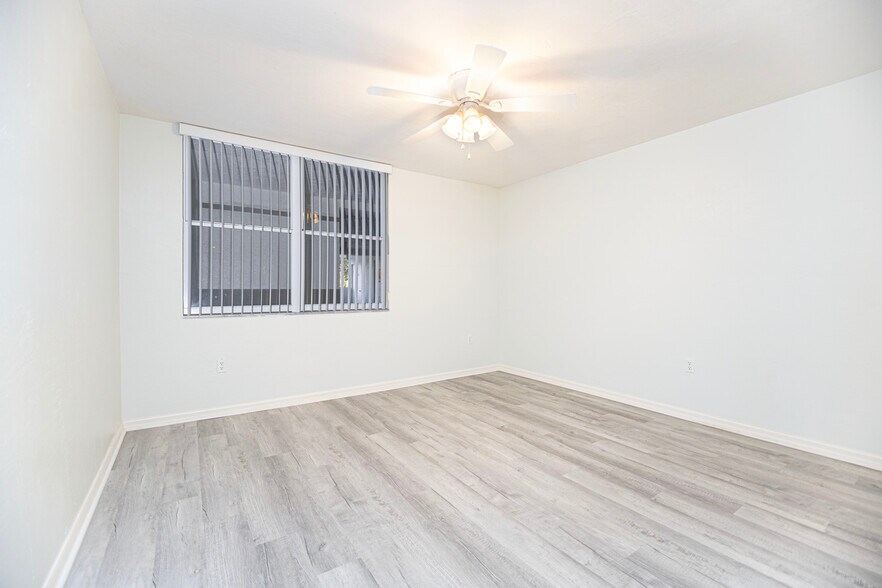 2ND BEDROOM - 290 Naples Cove Dr