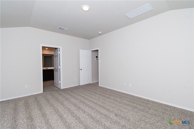 Building Photo - 1412 Rolling Thunder Dr