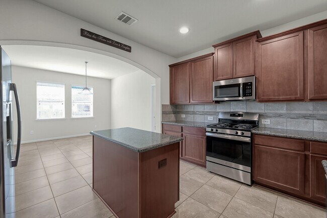 Building Photo - 30119 Saw Oaks Dr