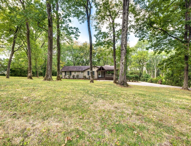 Building Photo - 3529 Trimble Rd