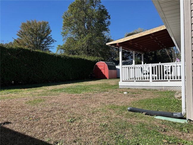 Building Photo - 406 Sharr Ave