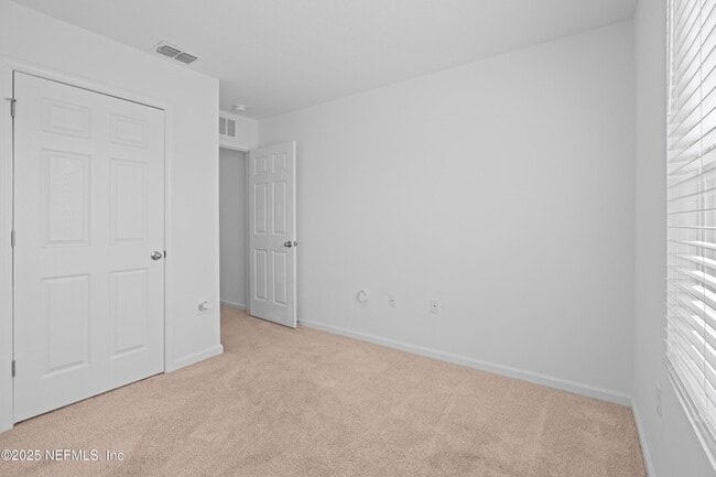 Building Photo - 40 Crisanto Rd