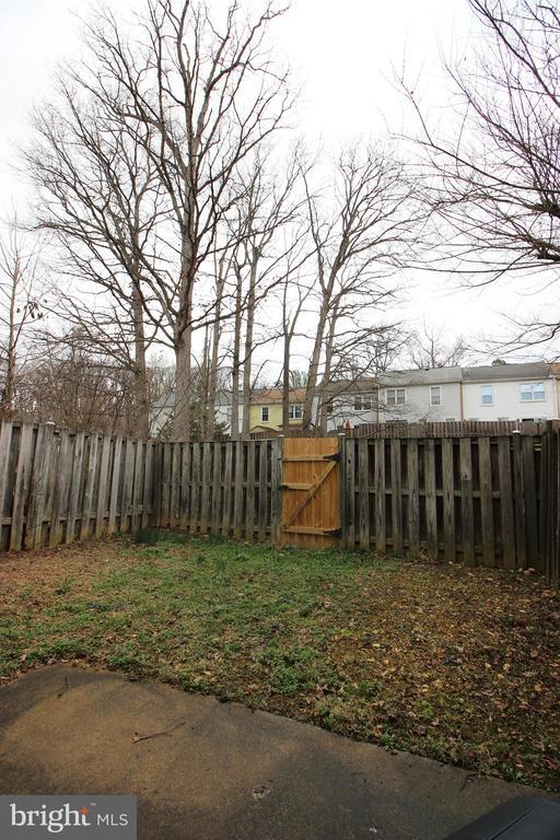 Building Photo - 7765 Brandeis Way