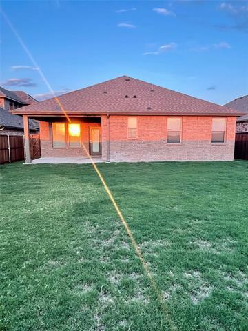 Building Photo - 2405 Lovegrass Ln