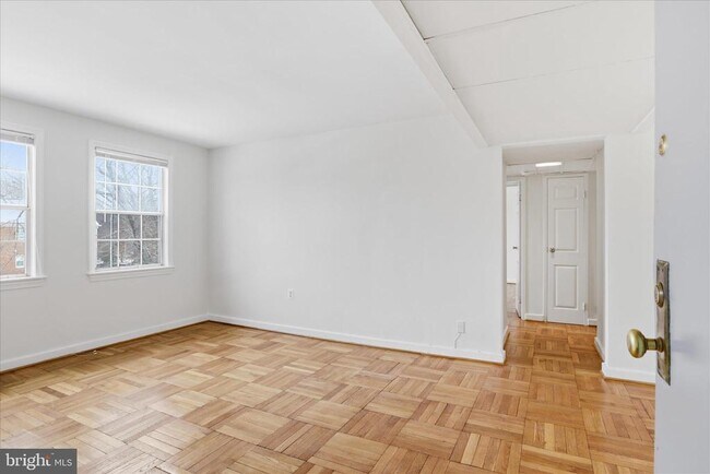 Building Photo - 6622 10th St