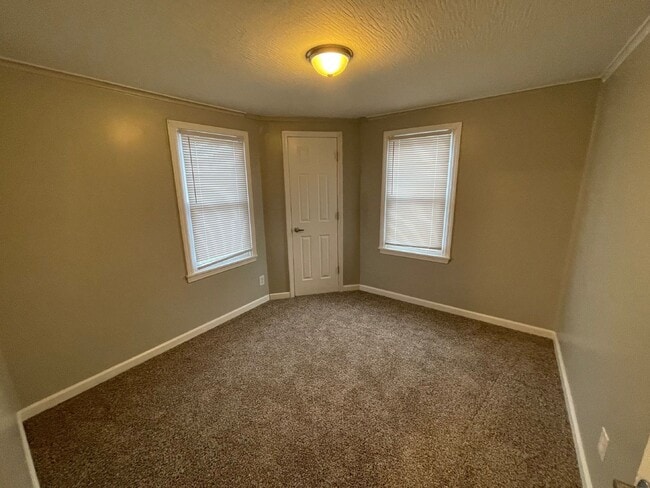 Building Photo - Cozy 2 Bedroom Rental Property in Noblesvi...