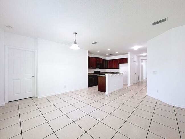 Building Photo - Aldea Reserve-662 Vitoria Rd Davenport FL 33837