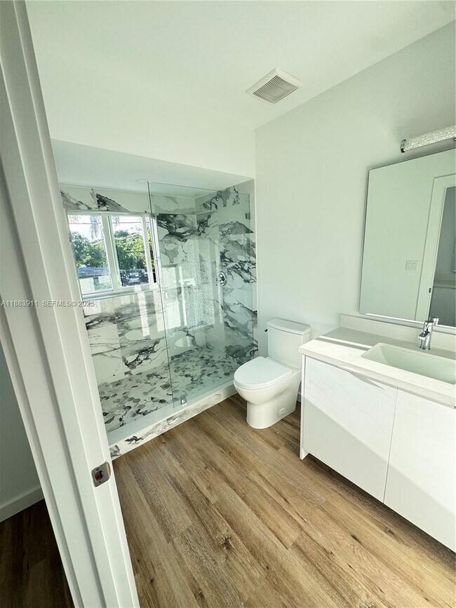 Building Photo - 18395 SW 103rd Ct