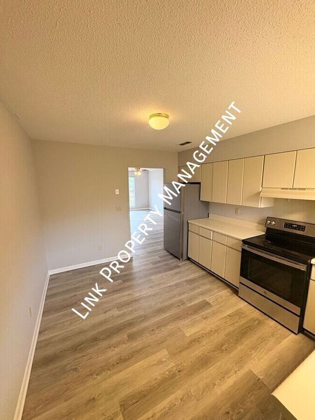 Building Photo - 3403 Gail Dr