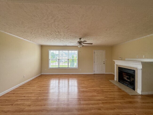 Building Photo - 316 Ivy Wood Lane