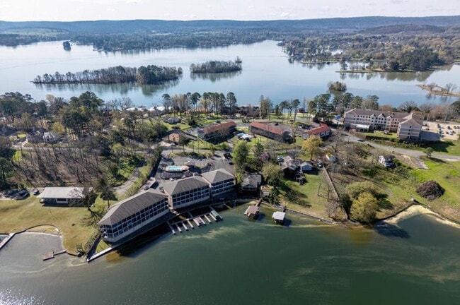 Building Photo - 117 Lookout Point