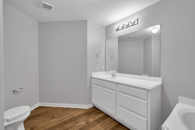 Building Photo - 4322 Medina River Loop