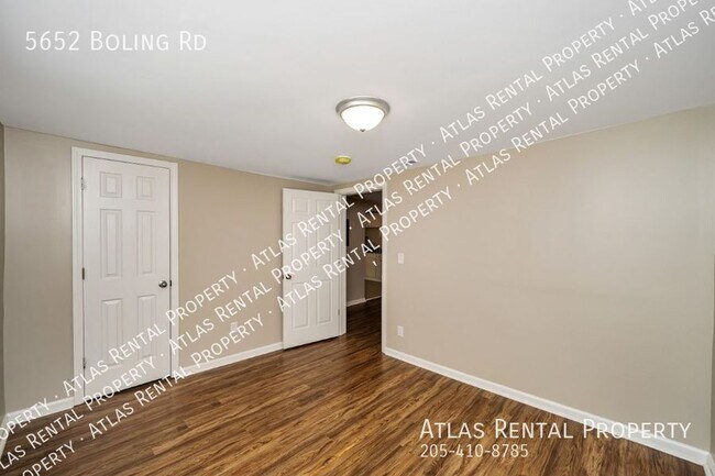 Building Photo - 5652 Boling Rd
