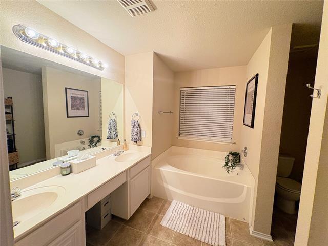 Building Photo - 913 Tourmalin Dr