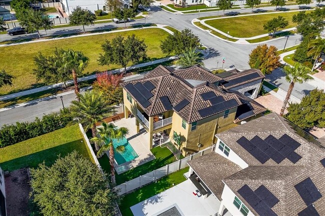 Building Photo - 8746 Crescendo Ave