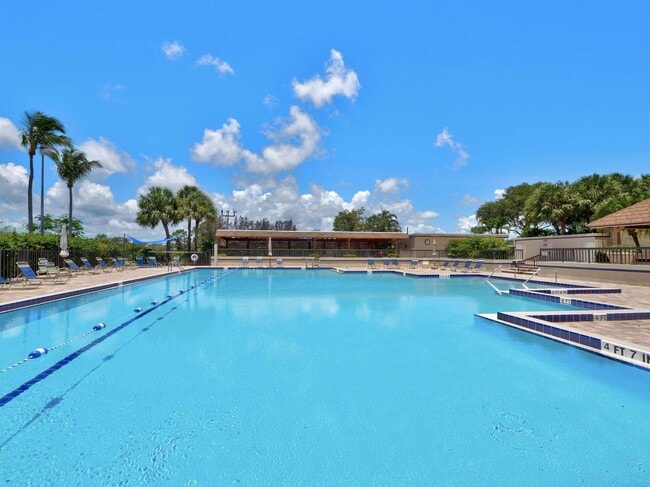 Building Photo - 303 Leeward Dr