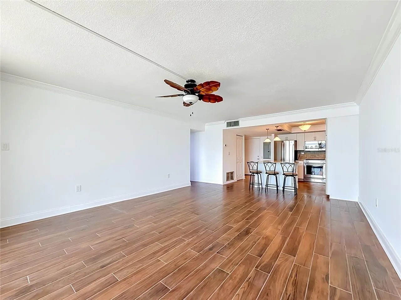 Building Photo - 450 Treasure Island Causeway