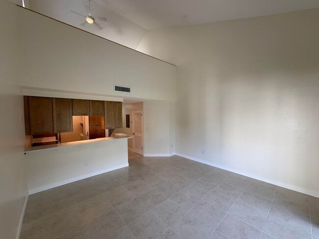 Building Photo - **$1,000 Move-in Special** 2 Bedroom in Bluewater Bay!