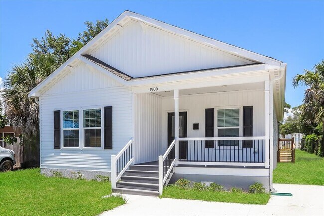 Primary Photo - 1900 21st St S