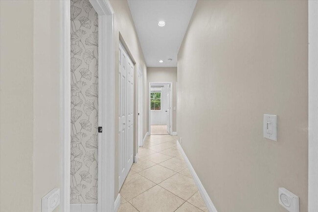 Building Photo - 1441 Cardinal Way