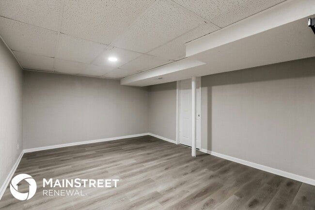 Building Photo - 13001 E 51st Terrace