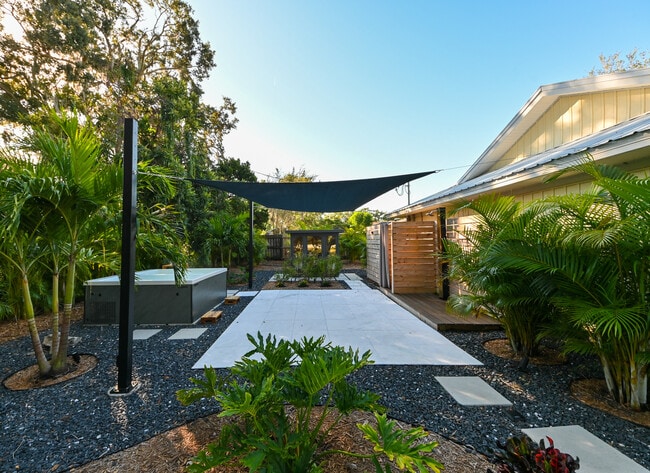 Building Photo - 10113 Lindelaan Dr