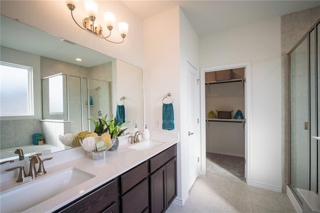 Building Photo - 9109 Looksee Ln