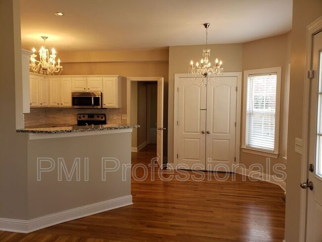 Building Photo - 112 Annadel Ct