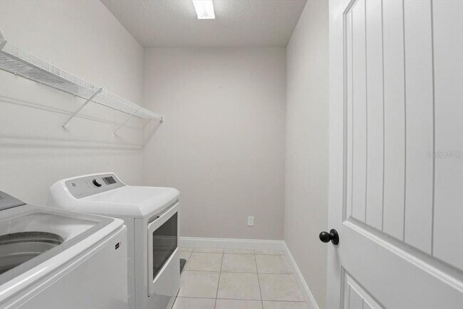 Building Photo - 2808 Gipper Cir