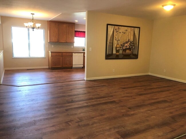 Building Photo - 3/2 home in Lake Wildwood Gated Community, Penn Valley, CA 95946