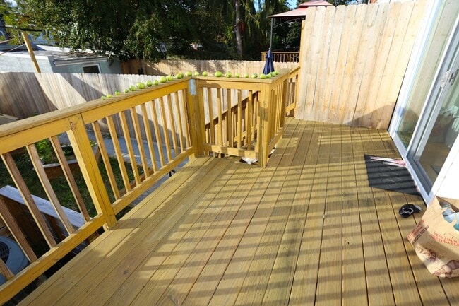 Building Photo - 237 16th St SE