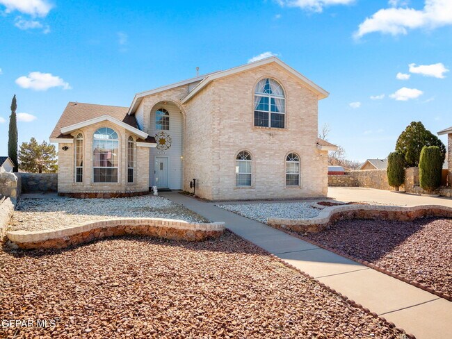 Building Photo - 4572 Loma Linda Cir