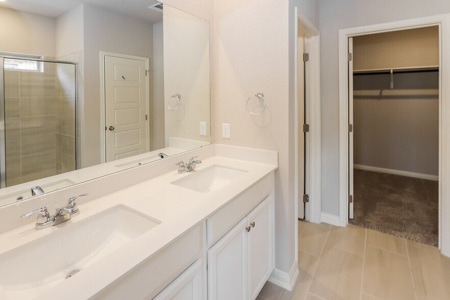 Building Photo - 1417 Arcadian Lily