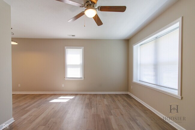 Building Photo - 5838 Greenfield Ave