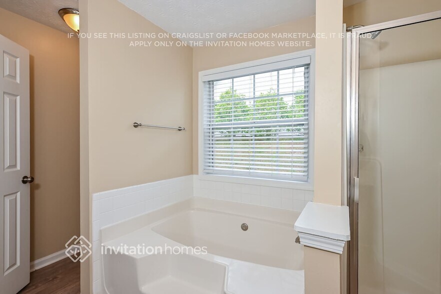 Building Photo - 4279 Duncan Ives Dr
