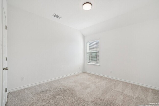 Building Photo - 10833 Coppola