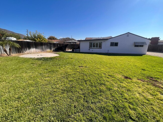 Building Photo - FULLY REMODELED 3+BR/2BA home in EL CAJON ...