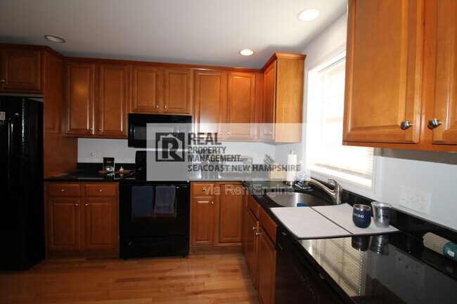 Building Photo - 20 Hanson St