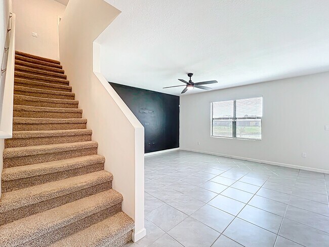 Building Photo - 870 Remington Green Dr SE