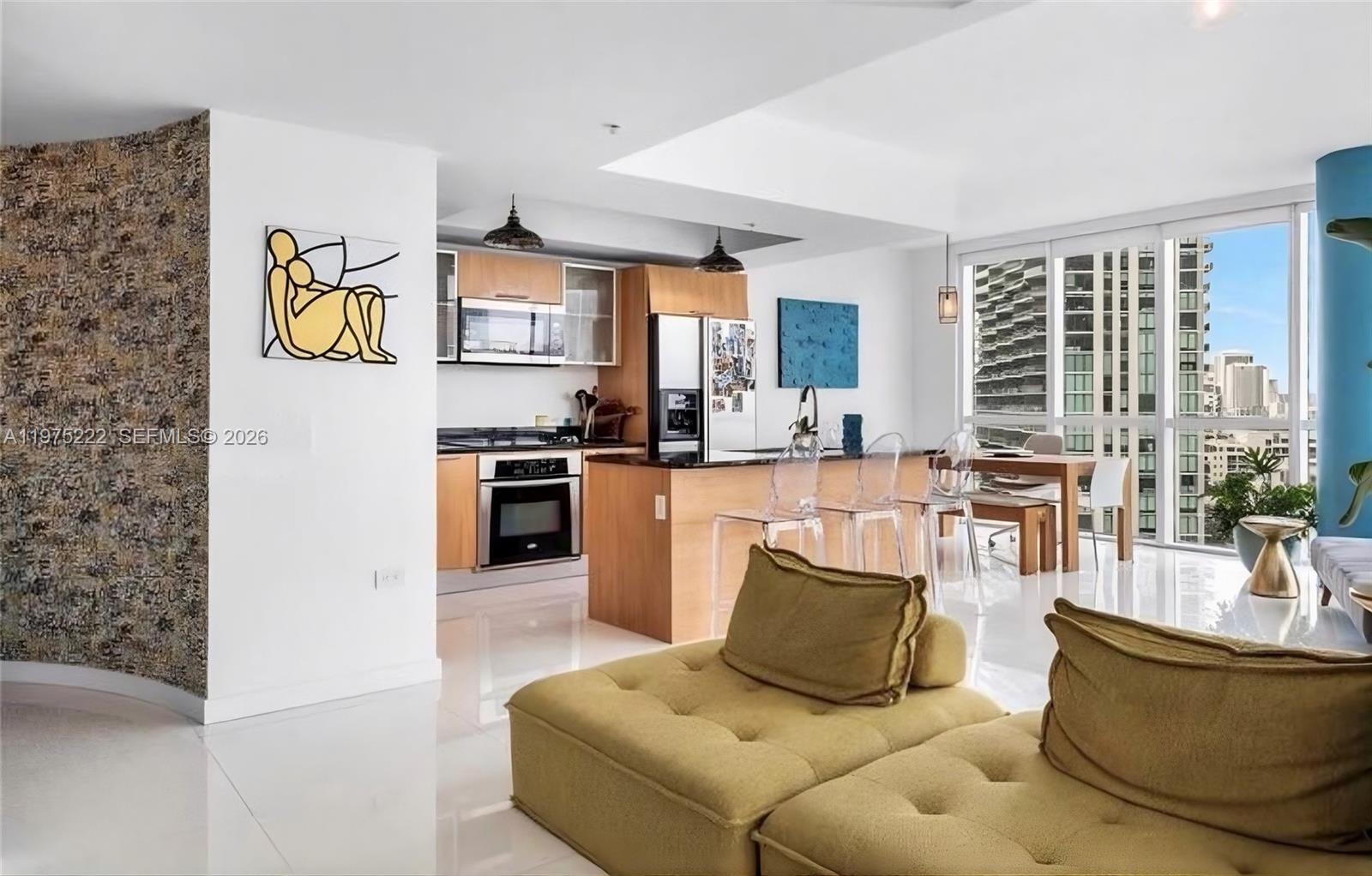 Building Photo - 480 NE 30th St