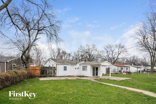 Building Photo - 1412 Vero Dr