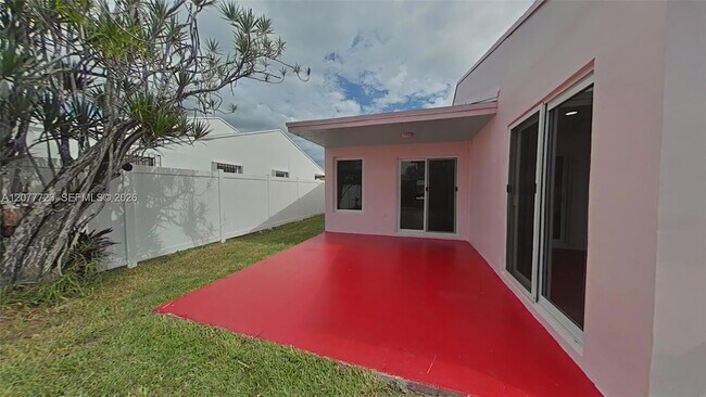 Building Photo - 8336 SW 10th Terrace