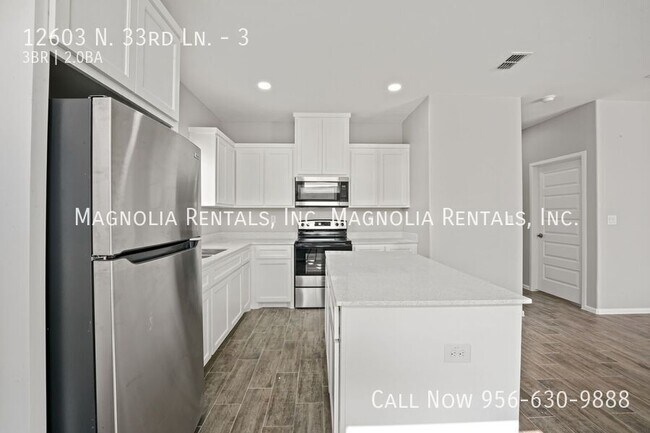 Building Photo - 12603 N 33rd Ln