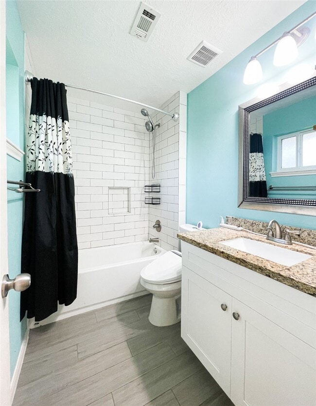 Building Photo - 13607 Fernhill Dr