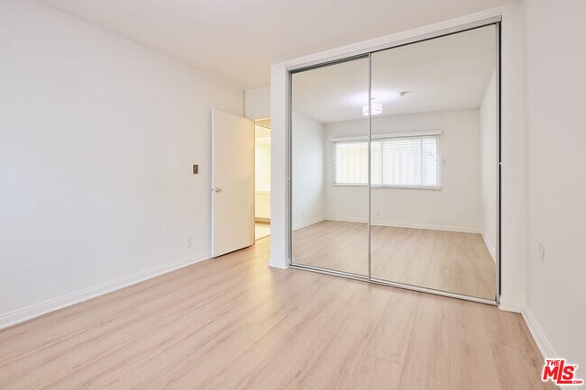 Building Photo - 7712 Pso Del Rey