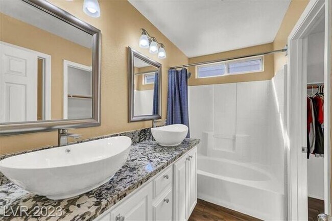 Building Photo - Cute 2-Story Henderson Home w/ Dual Primary Bedrooms!