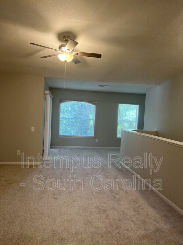 Building Photo - 897 Fording Island Rd