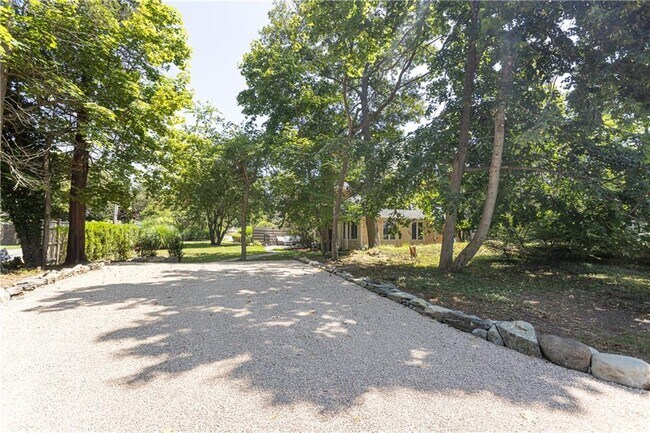 Building Photo - 112 Harrison Ave