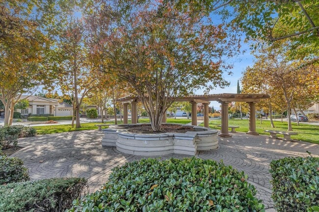 Building Photo - Bright 3 Bedroom Home with High Ceilings in Desirable San Jose Neighborhood